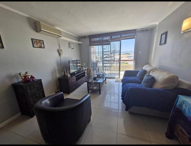 2 BEDROOM APARTMENT FOR SALE IN GANSBAAI CENTRAL